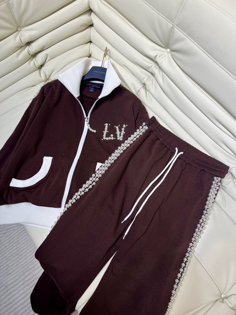 Louis Vuitton Suits